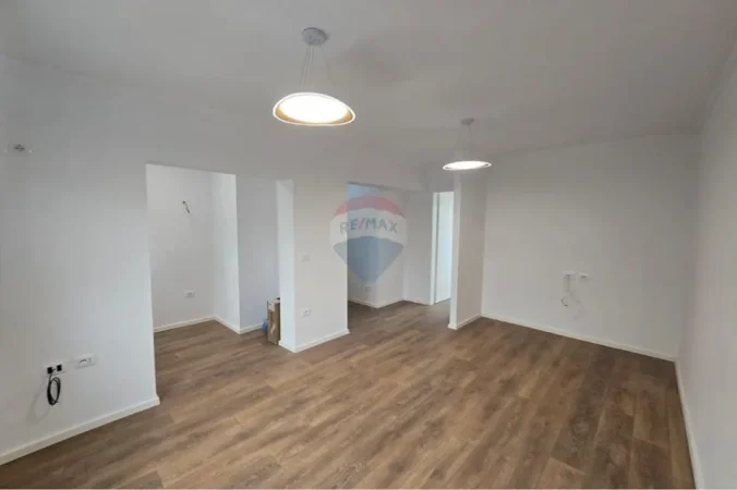 Tirane, shitet apartament , 40 m² 91.400 € 