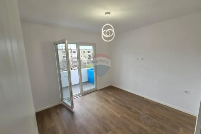 Tirane, shitet apartament , 40 m² 91.400 € 