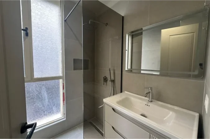 Tirane, shitet apartament , 95 m² 289.000 € 