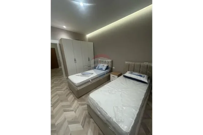 Tirane, shitet apartament , 117 m² 345.000 € 