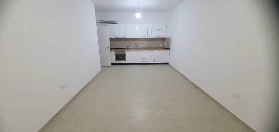 Tirane, jap me qera apartament 2+1+Ballkon Kati 1, 95 m² 530 € (Rruga Ali Shefqeti)