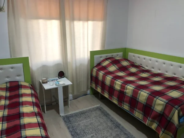 Tirane, jepet me qera apartament 2+1 Kati 2, 90 m² 650 € (Vasil Shanto, Stacioni i Fundit i Tiranës Re, Tiranë)
