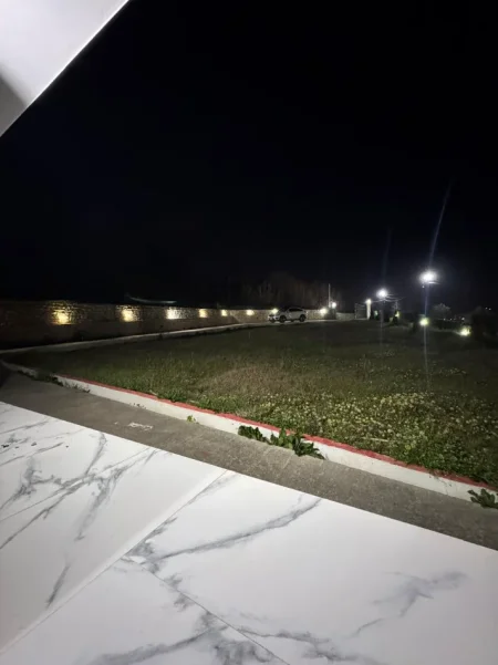 Durres, jepet me qera shtepi 2+1 Kati 0, 110 m² 500 € (arapaj)