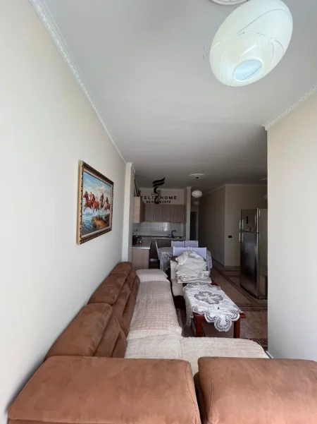 Tirane, jepet me qera apartament 1+1 Kati 4, 75 m² 500 € (KOPSHTI BOTANIK)