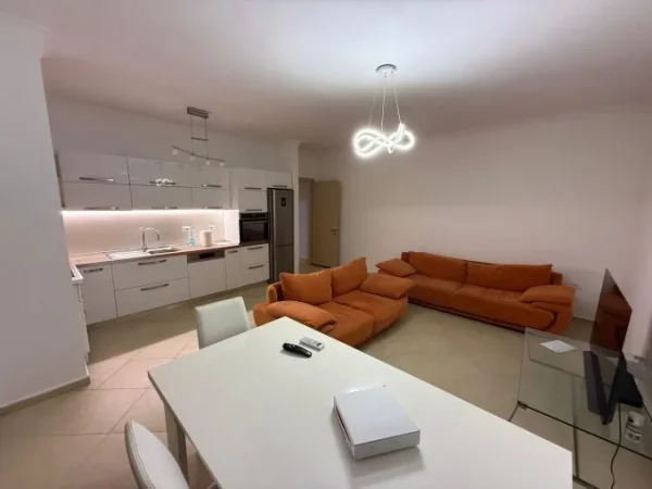 Tirane, jepet me qera apartament 2+1+Aneks+Ballkon Kati 4, 108 m² 900 € (liqeni i thate , Kopshti Botanik)