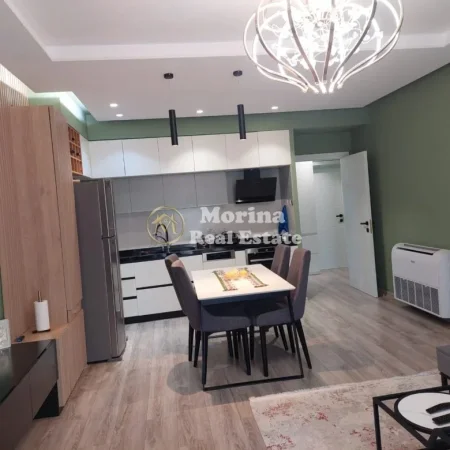 Tirane, jepet me qera apartament 2+1 Kati 1, 125 m² 1.000 € (Selvia)