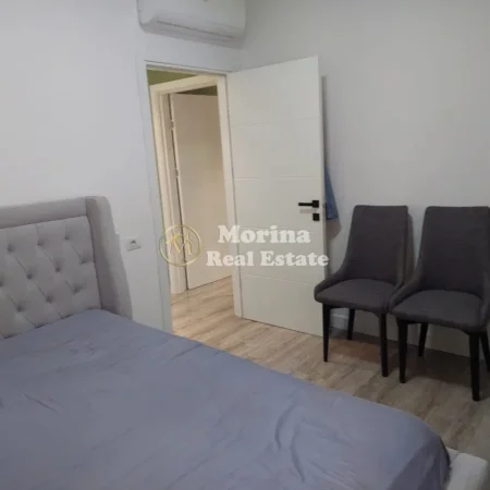 Tirane, jepet me qera apartament 2+1 Kati 1, 125 m² 1.000 € (Selvia)