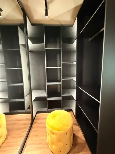 Tirane, shitet apartament 3+1+Ballkon Kati 3, 170 m² 500.000 € (Long Hill Residence)