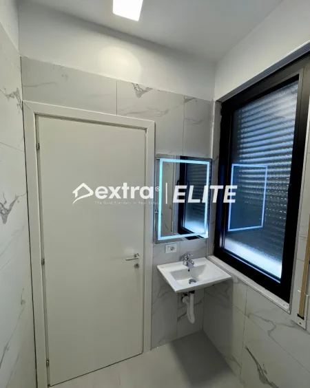 Tirane, jepet me qera apartament 2+1 Kati 1, 89 m² 650 € (Don Bosko 2+1 Me Post Parkimi)