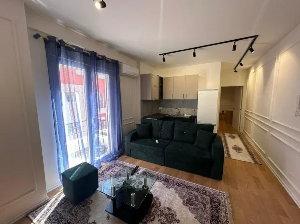 Tirane, jepet me qera apartament 1+1 Kati 3, 78 m² 550 € (SELITE)