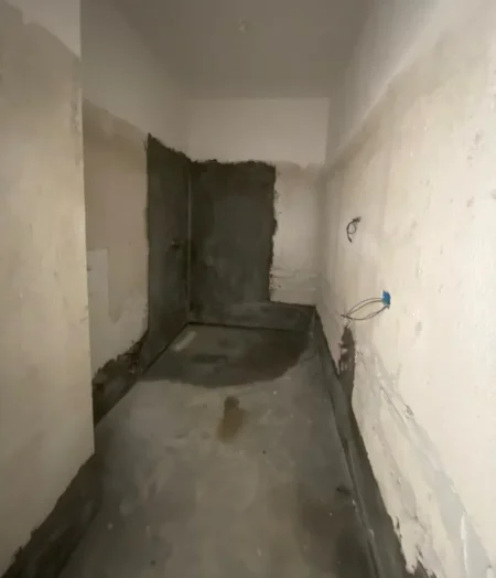 Tirane, shitet apartament 2+1 Kati 4, 105 m² 120.000 € (UNIVERS CITY)