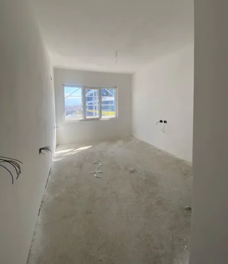 Tirane, shitet apartament 2+1 Kati 4, 105 m² 120.000 € (UNIVERS CITY)