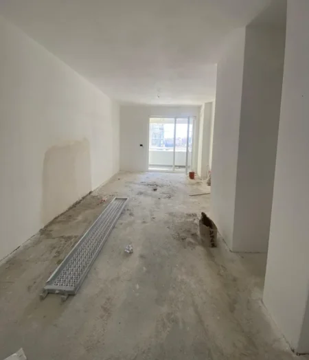 Tirane, shitet apartament 2+1 Kati 4, 105 m² 120.000 € (UNIVERS CITY)