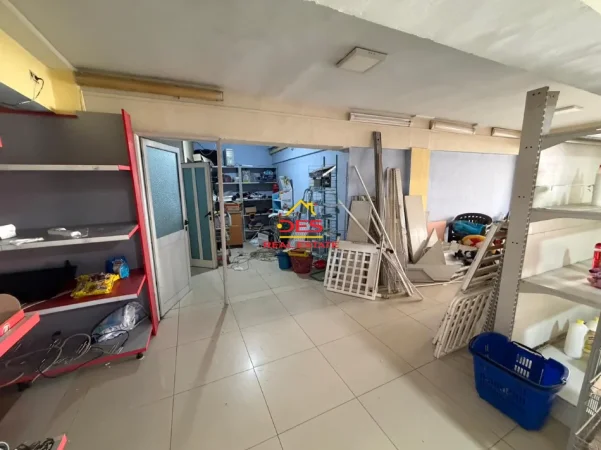 Shqiperi, jepet me qera ambjent biznesi Kati 0, 110 m² 700 € (Rruga Ate Kristo Negovani, Vlorë)