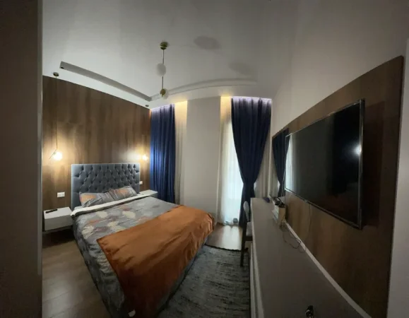 Tirane, jepet me qera apartament 1+1+Ballkon Kati 5, 66 m² 850 € (Rruga e Kavajes) Square21