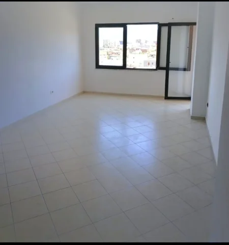 Tirane, shitet apartament 1+1 , 78 m² 110.000 € (Yzberisht)