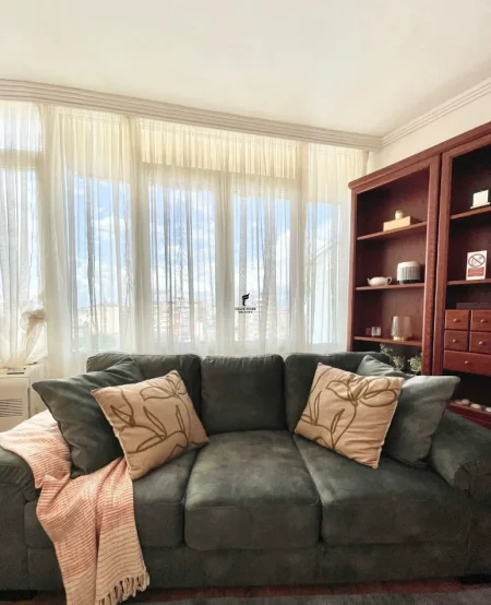 Tirane, jepet me qera apartament 1+1 Kati 9, 75 m² 700 € (MYSLYM SHYRI)