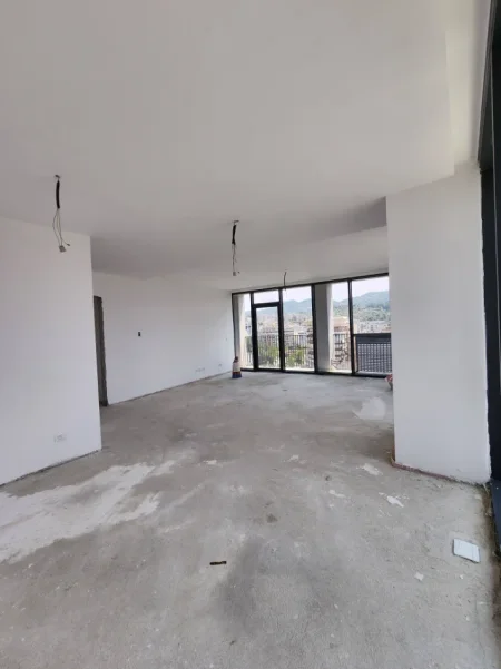 Tirane, shitet apartament+verande | Penthouse 3+1+Ballkon Kati 9, 180 m² 700.000 € 