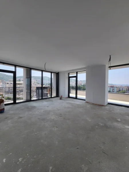 Tirane, shitet apartament+verande | Penthouse 3+1+Ballkon Kati 9, 180 m² 700.000 € 