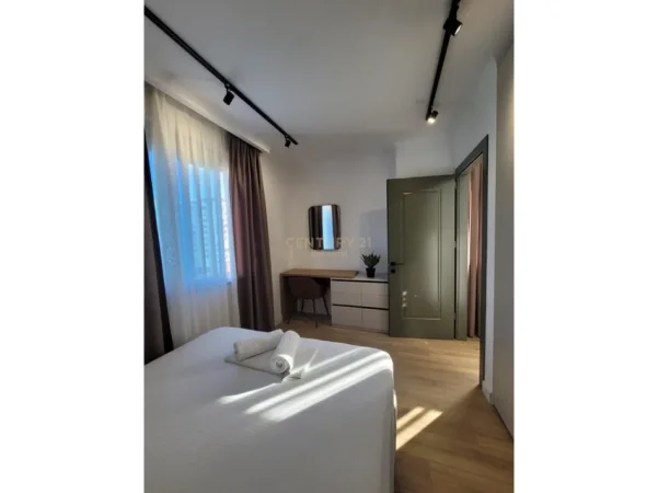 Tirane, shitet apartament 3+1 Kati 9, 122 m² 350.000 € 