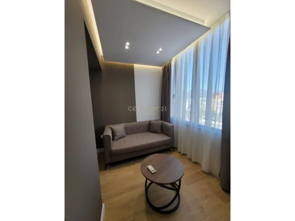 Tirane, shitet apartament 3+1 Kati 9, 122 m² 350.000 € 