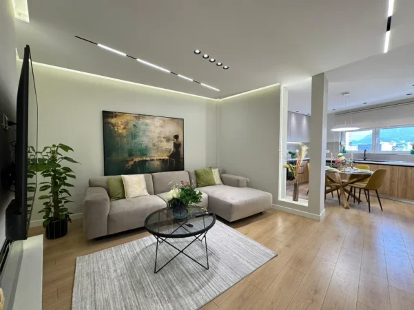 Tirane, shes apartament 2+1+Aneks+Ballkon , 116 m² (ZOGU I ZI)