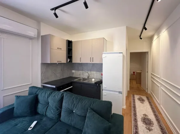 Tirane, jepet me qera apartament 1+1 , 70 m² 550 € 