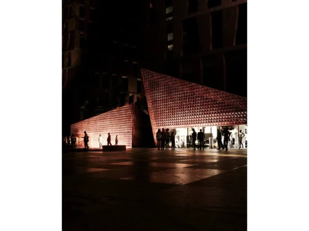 Tirane, shitet garazh | post parkimi , 414 m² 690.000 € 