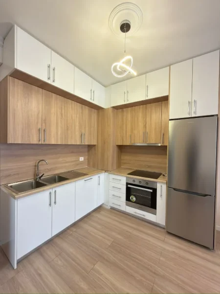 Tirane, jepet me qera apartament 1+1 Kati 6, 75 m² 470 € (Astir, Urban Gate)