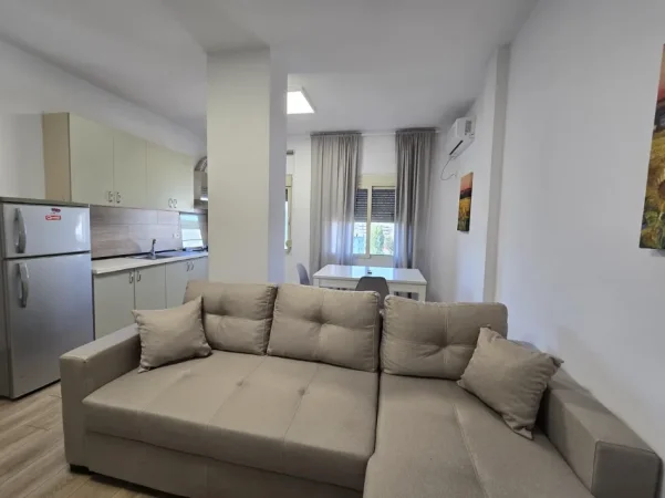 Shqiperi, shitet apartament 2+1 Kati 5, 82 m² 185.000 € (Rruga Robert Shvarc)