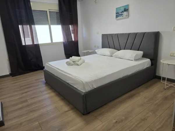 Shqiperi, shitet apartament 2+1 Kati 5, 82 m² 185.000 € (Rruga Robert Shvarc)