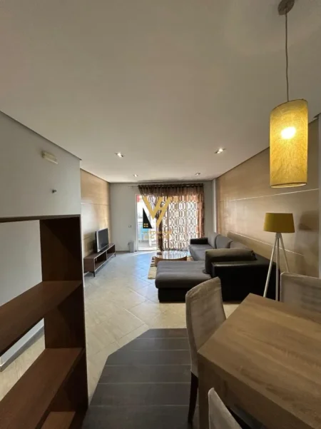 Tirane, shitet apartament 1+1+Ballkon Kati 6, 77 m² 175.000 € (KOMUNA E PARISIT)