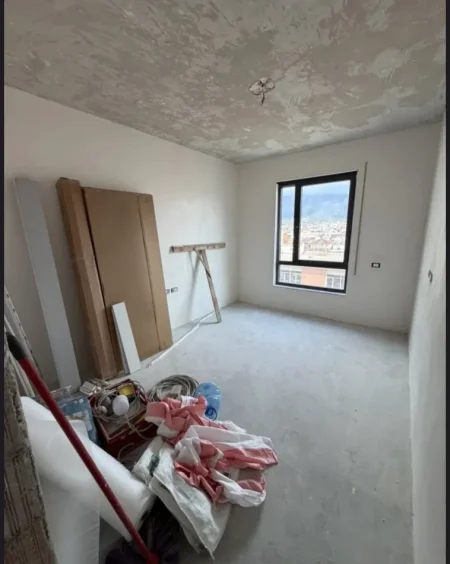 Tirane, shes apartament 2+1+Ballkon Kati 3, 93 m² 164.000 € 