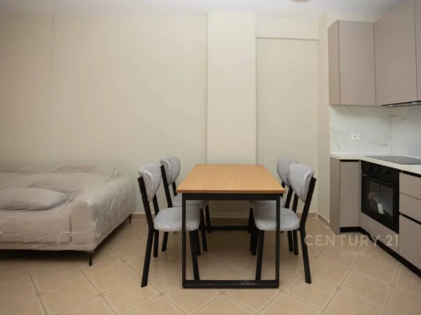 Tirane, jepet me qera apartament 1+1 Kati 2, 72 m² 550 € 
