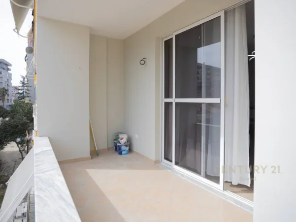 Tirane, jepet me qera apartament 1+1 Kati 2, 72 m² 550 € 