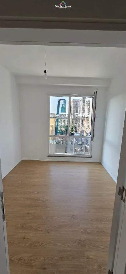 Tirane, jepet me qera zyre Kati 4, 98 m² 730 € (don bosko)
