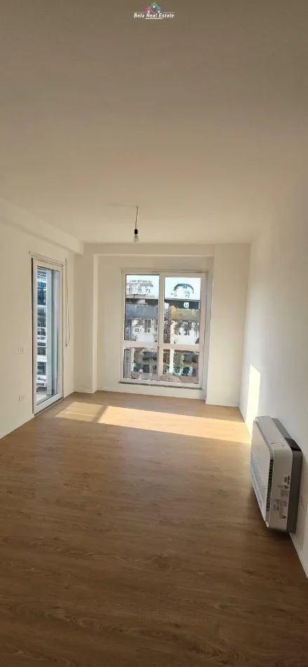 Tirane, jepet me qera zyre Kati 4, 98 m² 730 € (don bosko)