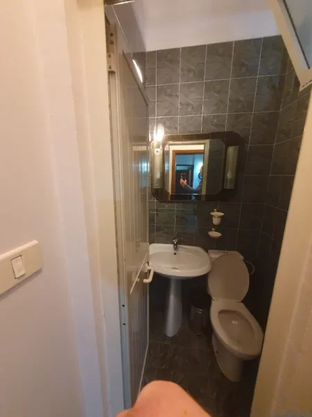 Tirane, jepet me qera apartament 2+1+Ballkon Kati 2, 90 m² 500 € 