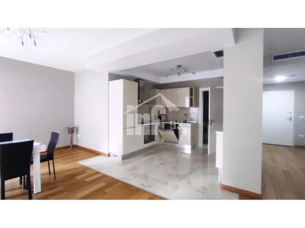 Tirane, shitet apartament 3+1 , 219 m² 830.000 € (PRANË STADIUMIT “AIR ALBANIA”, PALLATI “AMBASADOR 2”)