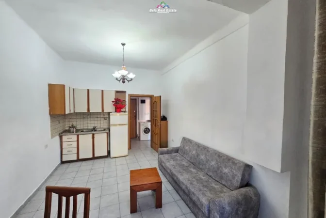 Tirane, jepet me qera apartament 1+1 Kati 3, 60 m² 620 € (blloku)