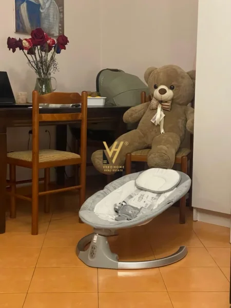 Tirane, jepet me qera apartament 1+1+Ballkon Kati 1, 65 m² 580 € (RRUGA E ELBASANIT)