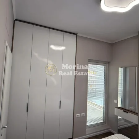 Tirane, jepet me qera apartament 1+1 Kati 6, 60 m² 485 € (Ali Demi)