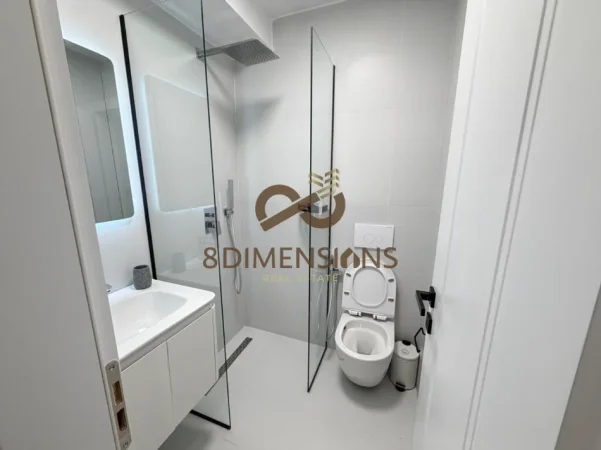 Tirane, shitet apartament 1+1+Ballkon Kati 5, 65 m² 200.000 € (21 dhjetori)