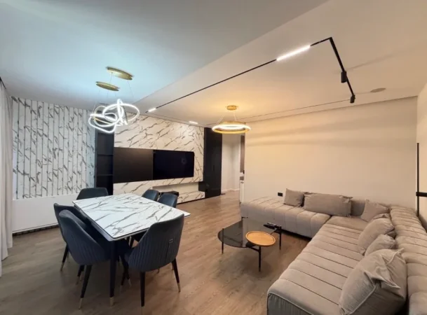 Tirane, jepet me qera apartament 2+1+Ballkon Kati 3, 135 m² 1.350 € (Kopshti Zoologjik)