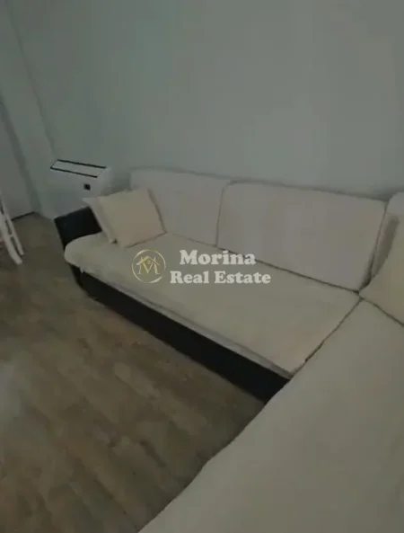 Tirane, jepet me qera apartament 1+1 Kati 3, 80 m² 450 € (Laprake)