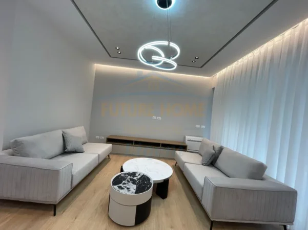 Tirane, jepet me qera Vile 3 Katshe , 285 m² 5.600 € (LIQENI I THATE , Green Valley)