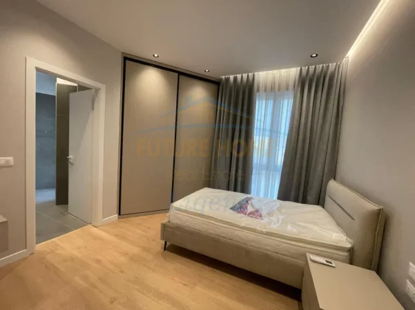 Tirane, jepet me qera Vile 3 Katshe , 285 m² 5.600 € (LIQENI I THATE , Green Valley)