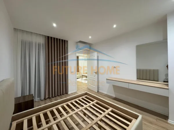 Tirane, shitet apartament 1+1 Kati 5, 67 m² 175.000 € (Rruga Fortuzi)