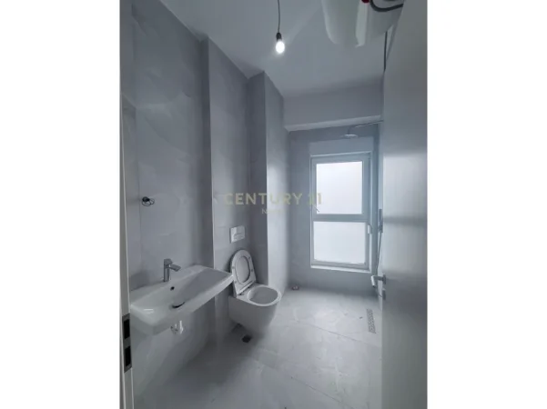 Tirane, shitet apartament 1+1 Kati 8, 51 m² 87.000 € (Rezidenca 'Kaimi' Ali Dem)