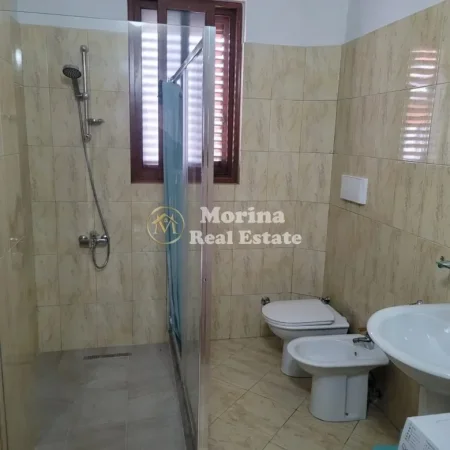 Tirane, jepet me qera shtepi 3+1 Kati 3, 180 m² 500 € (Vilat Amerikane)